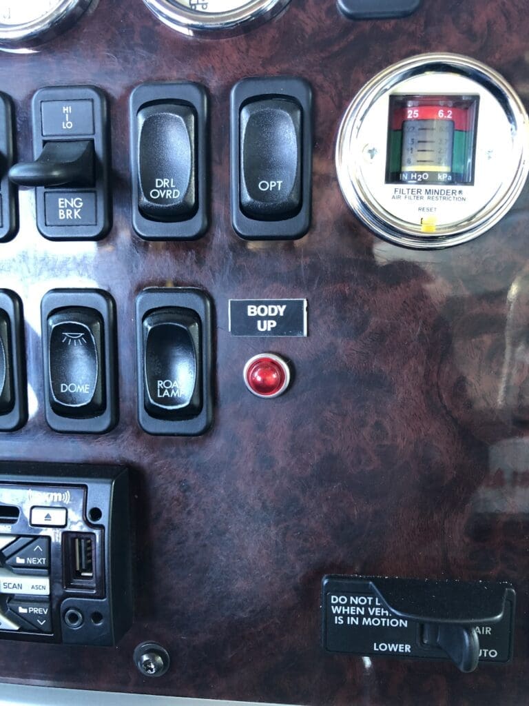 Body Up Indicator Light CVSE Compliance In Cab Warning Device British Columbia Vancouver Surrey Chilliwack Abbotsford